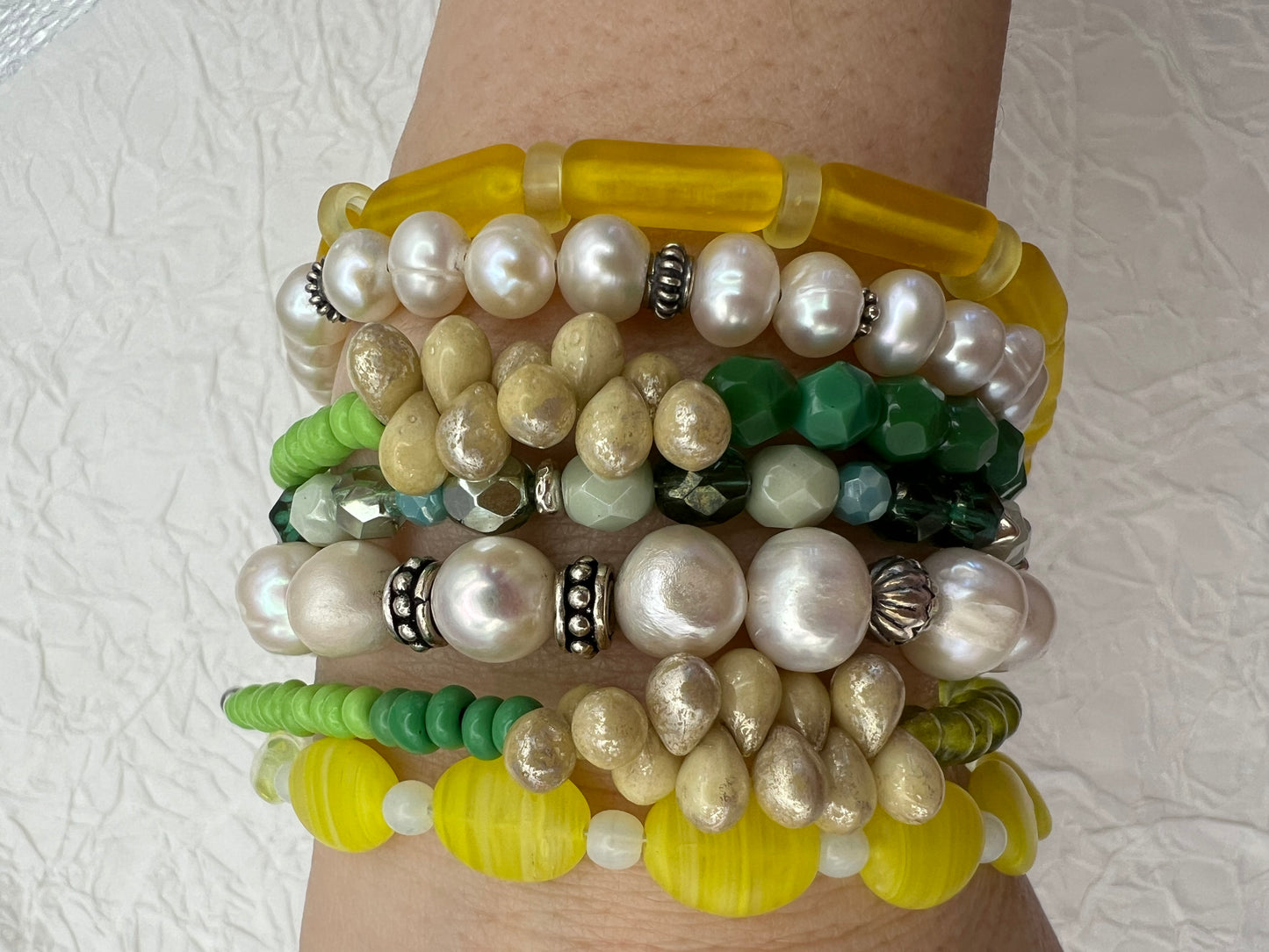 Green mix glass beads Bracelet