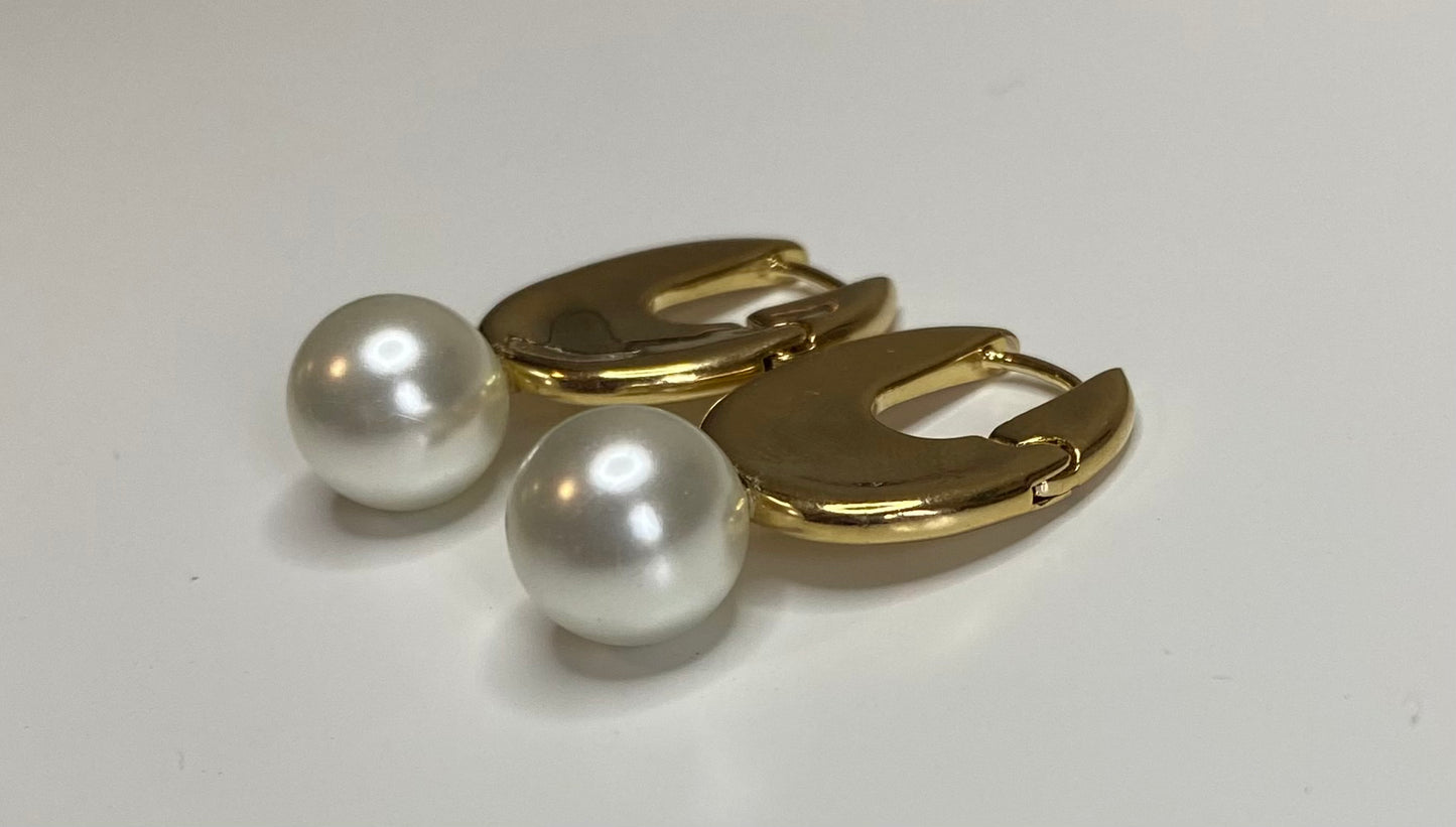 Pearl Hooped-Earrings