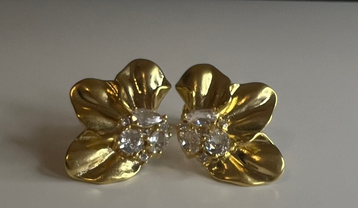 Flower Crystal Stud-Earrings